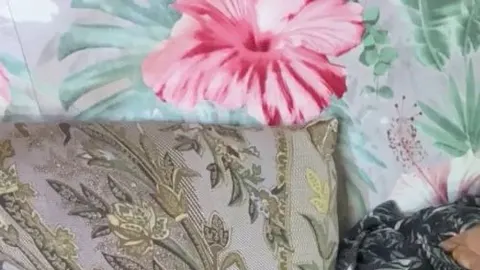 Heißer Flip-Flop-Sex mit süßem Daddy und viel Sperma