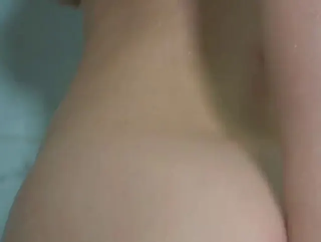 Komm mit mir unter die Dusche