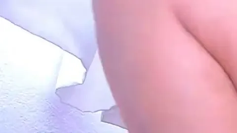 Anal-Kniebeugen bringen mich zum gewaltigen Orgasmus
