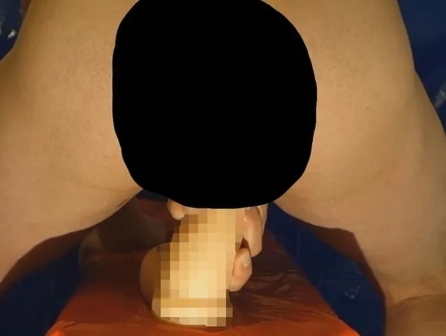 Riesen Dildo 26 x 6 cm zerfickt meinen Arsch bis ich spritze