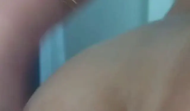 Versaute Pia fickt Anal