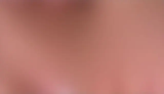 auf dem rücken gefistet, Arsch gefingert  und geiler Orgasmus
