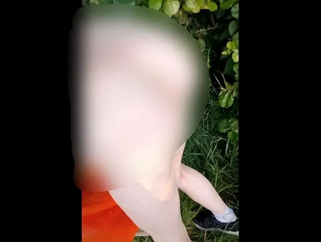 Auf der Parkbank in beide Löcher gefickt