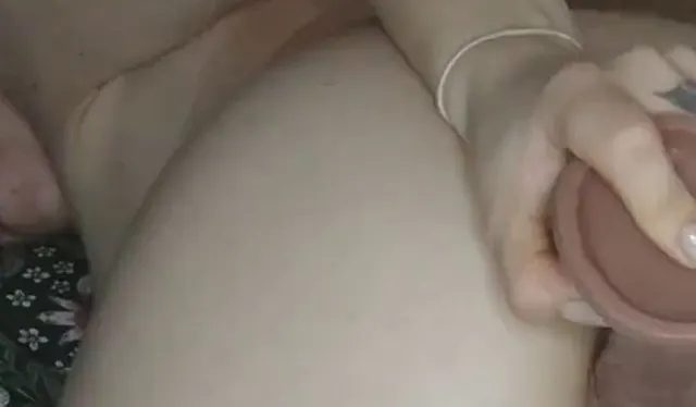 Doggy Verwöhnprogramm mit dem Lush,dem Dildo und einem Vibrator