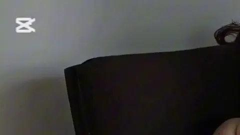 Heute habe ich mich einfach gehen lassen… Ich habe erst ein bisschen herumgespielt, aber am Ende habe ich mich dem Moment vollkommen hingegeben.