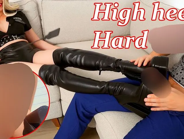 Blonde Polizistin in High Heels lässt sich von einem großen Schwanz hart durchnehmen und mit Sperma bespritzen.