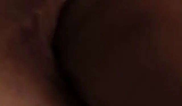 Gina Anal spielt mit dildos