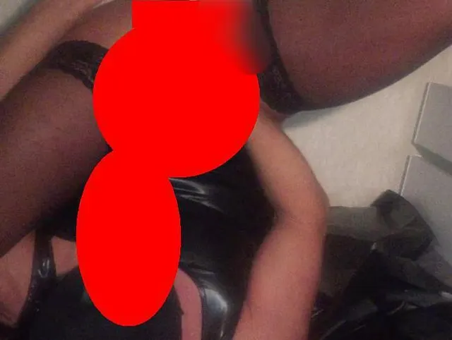 Cumshot ins eigene Gesicht