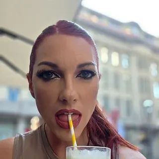 Profilbild von Red-Jayde